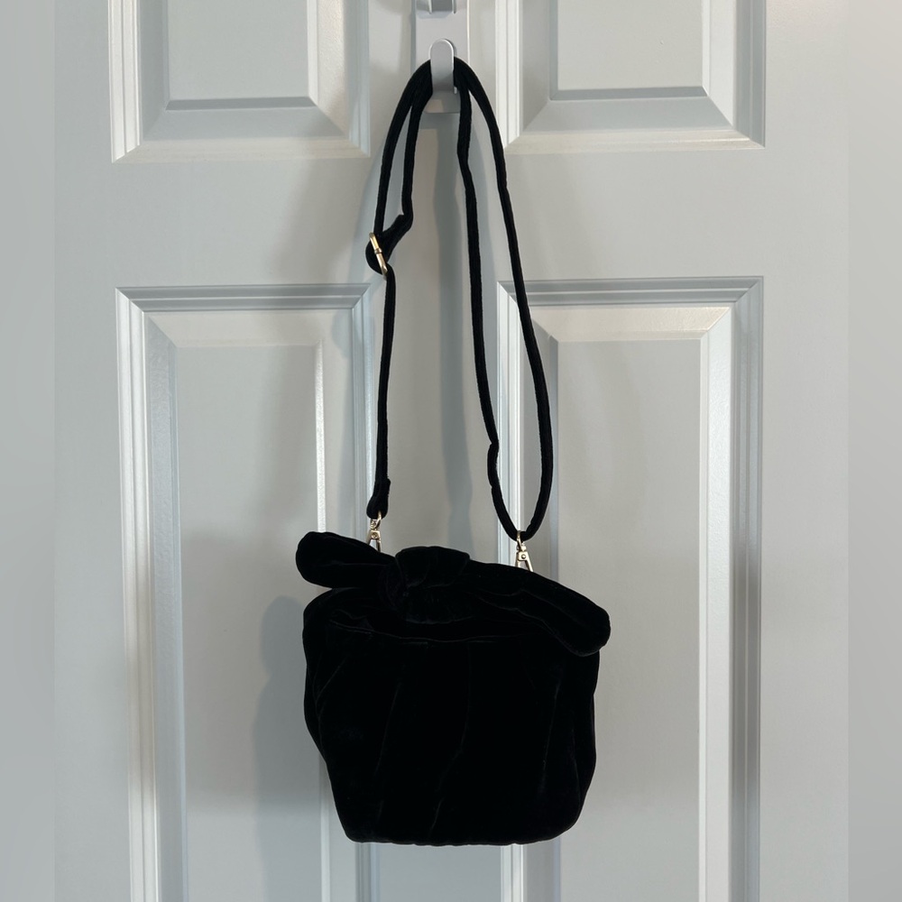 Elegant Black Velvet Women's Bag with Bow